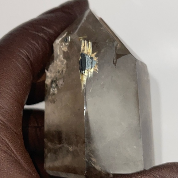 ❤️HP❤️ Gold Rutile in Quartz hand carved tower - Picture 14 of 17